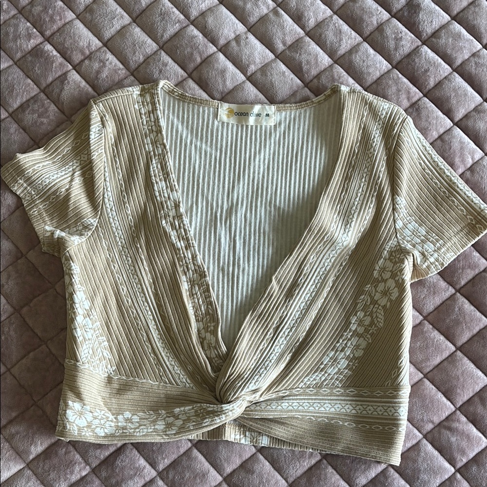 Ocean Drive Cream Ribbed Tie Front Crop Blouse